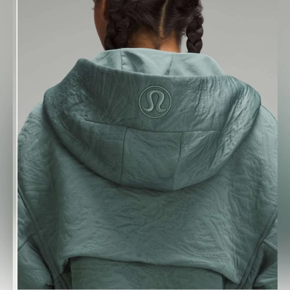 Lululemon Packable Jacquard Knit Wrap
Medium Forest / Dark Forest size xs/s NWT - Picture 4 of 9